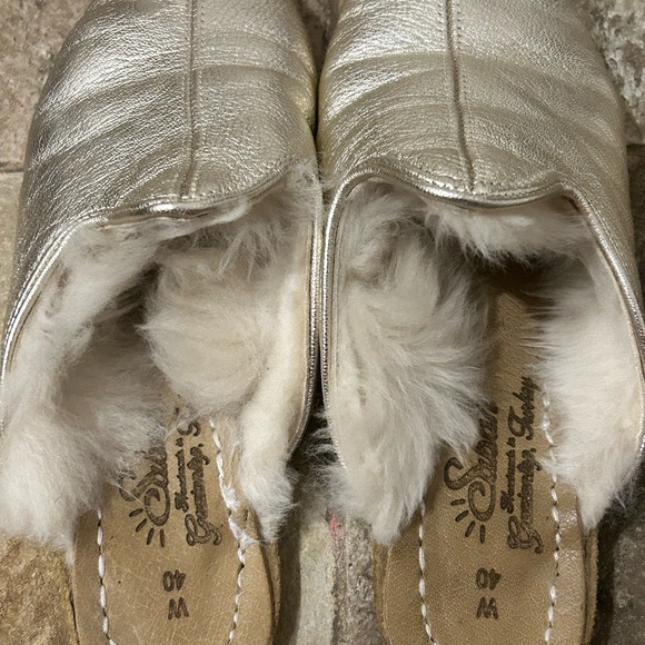 Sabah Shearling Lined Babas - Picture 2 of 4